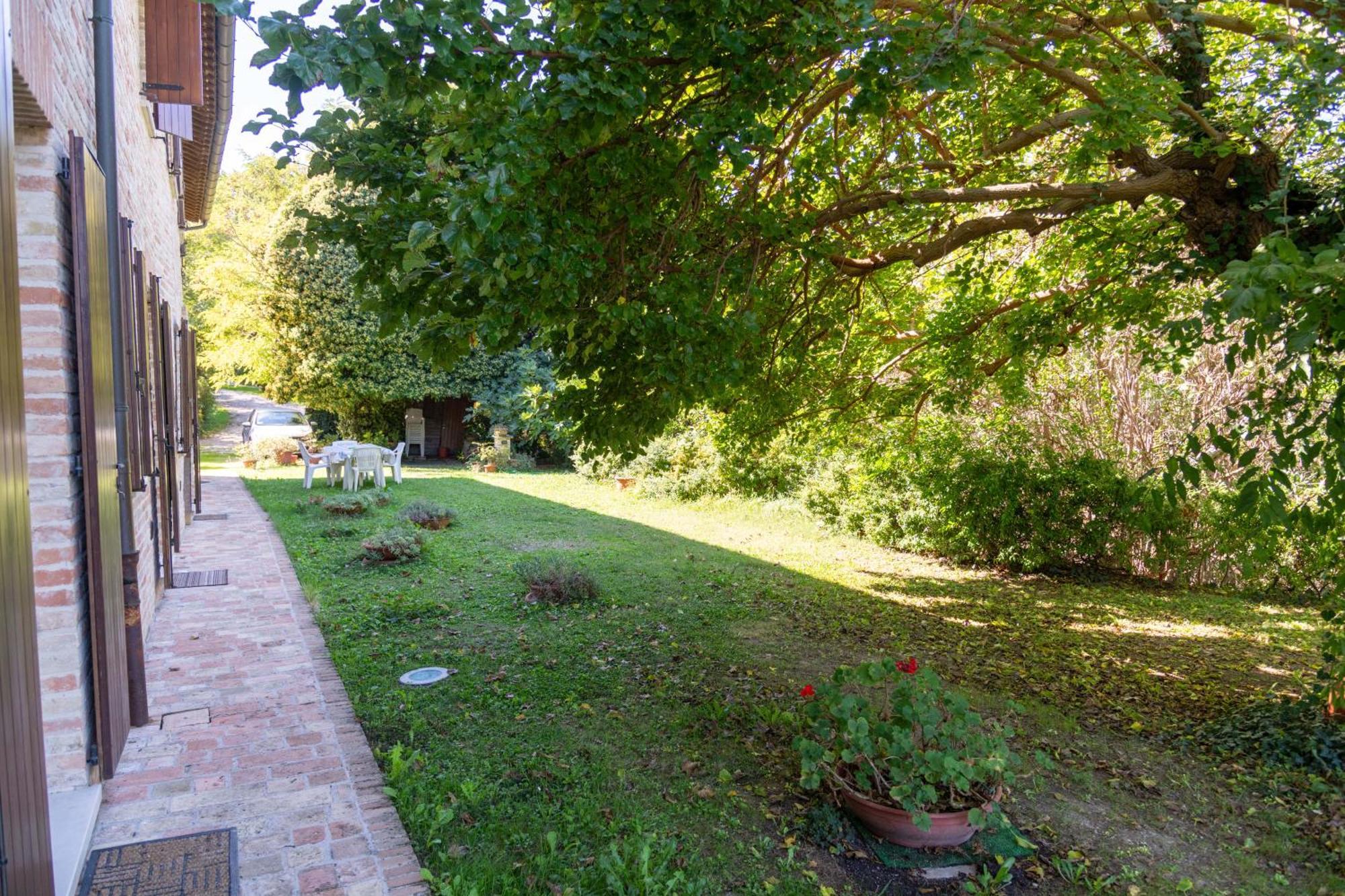 Ca' Maggetti Villa Урбино Екстериор снимка